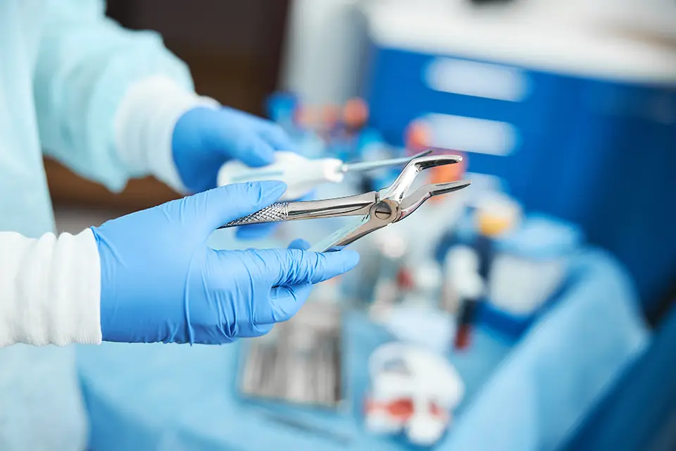 How Much Does Tooth Extraction Cost with Insurance? 2 Costs And Timelines for Tooth Extraction Cost with Insurance