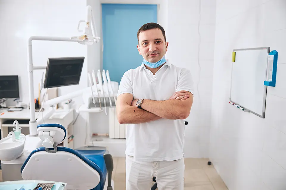 Who Is the Best Dentist in Thornhill?