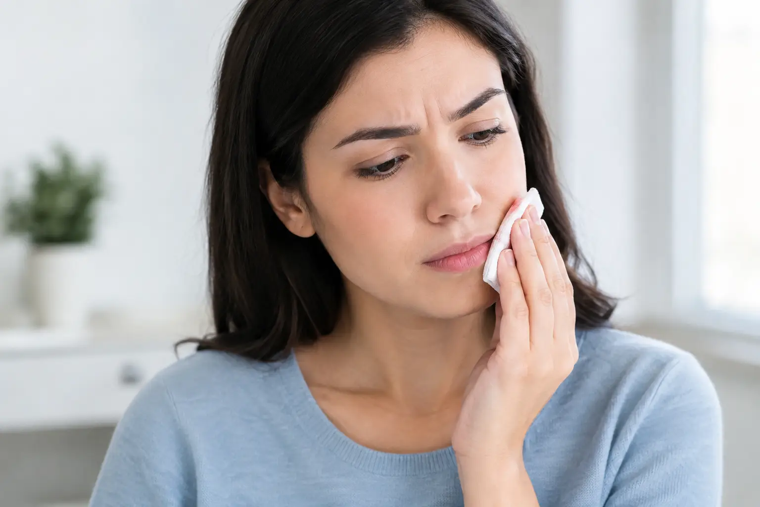 How to Stop Bleeding After Extraction Safely