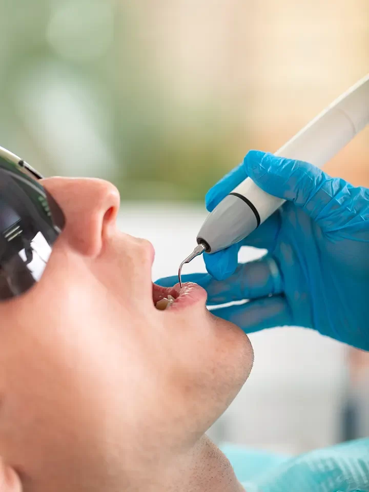 Dentist in Thornhill Woods