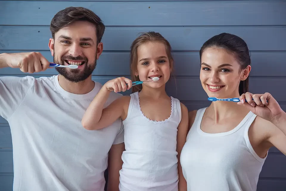 Fewer Offices, Fewer Headaches: Benefits of a Family Dentist